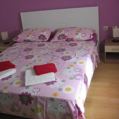 Marina Apartman Rab Town